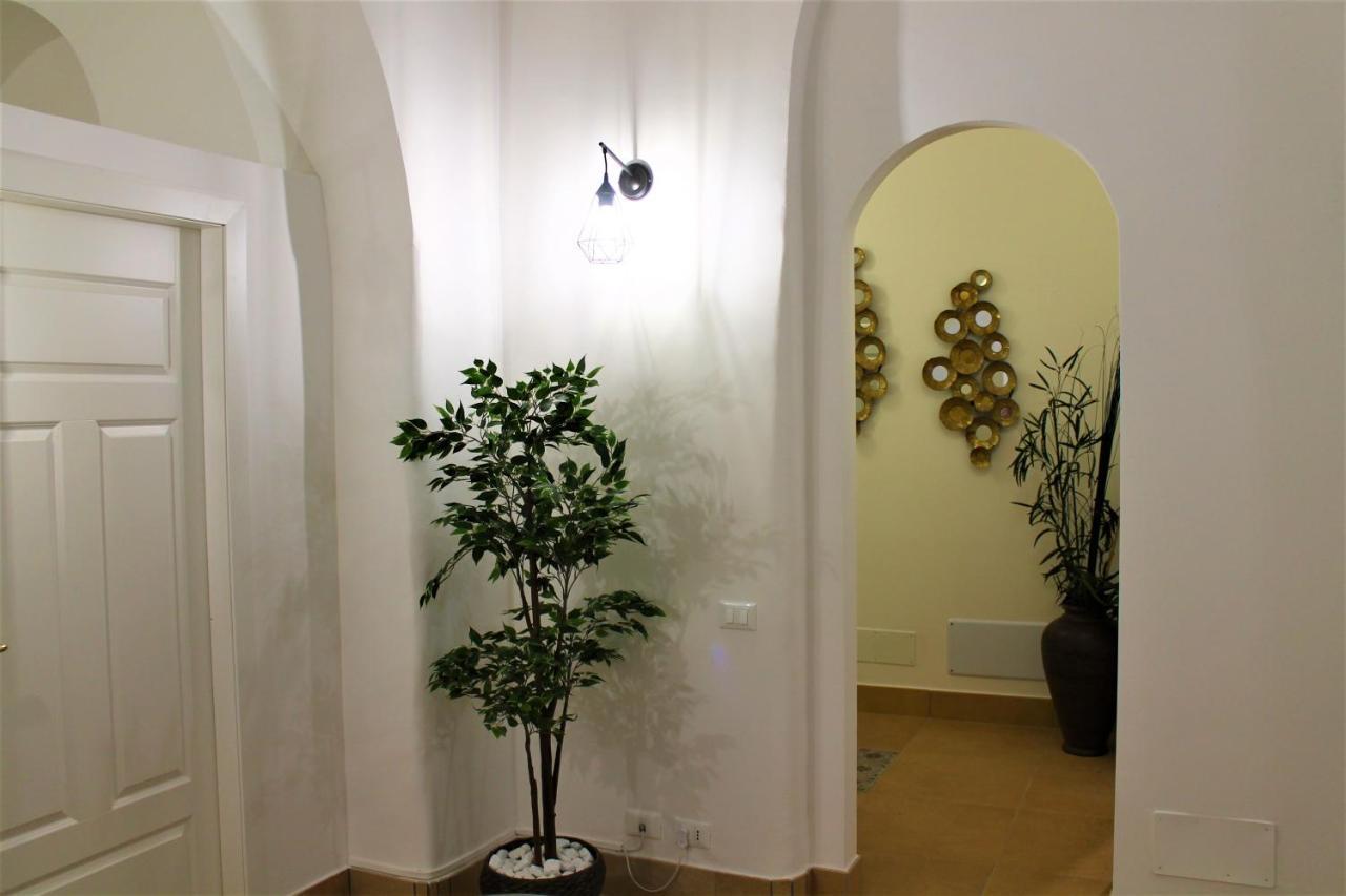 Exclusive Central Apartment 48 Рим Екстер'єр фото