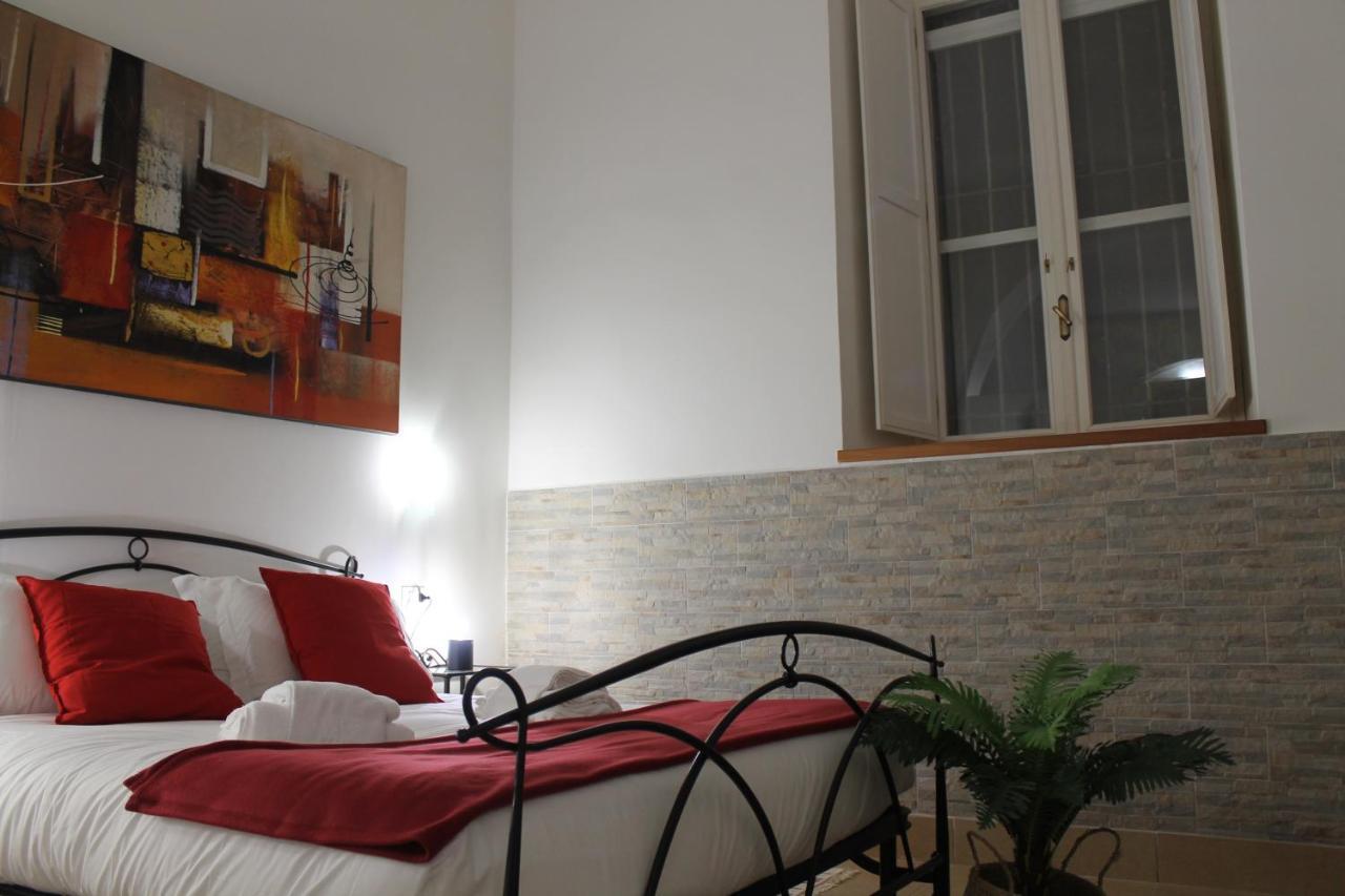 Exclusive Central Apartment 48 Рим Екстер'єр фото